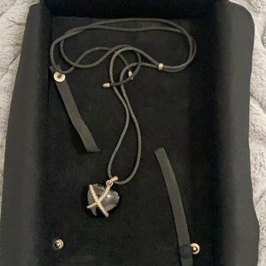 David Yurman black Onyx cable heart pendan necklace. Adjustable straps